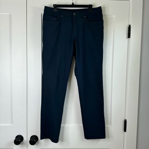 Lululemon ABC Warpstreme Slim Mens Pants, Sz 33, Navy